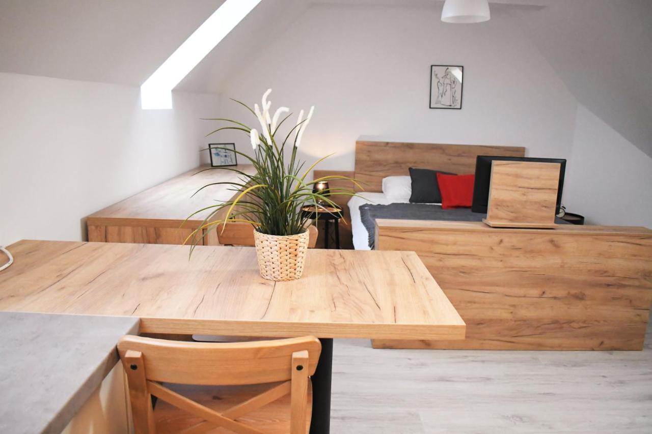 Vatus Apartmanhaz Vác Eksteriør bilde