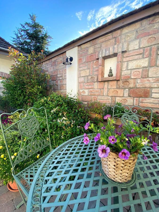 Vatus Apartmanhaz Vác Eksteriør bilde