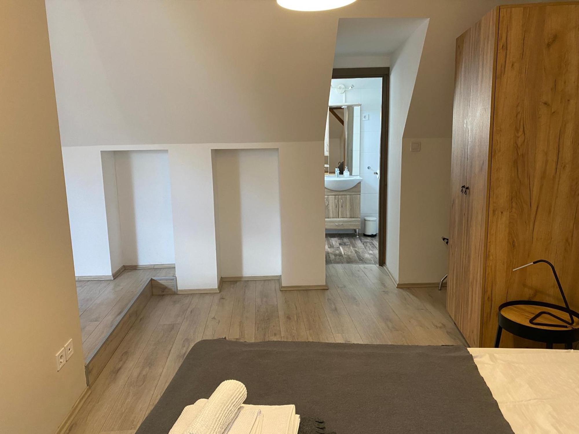 Vatus Apartmanhaz Vác Eksteriør bilde
